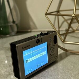 Canon digital ixus 70